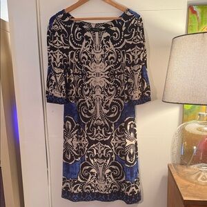 Chic Long Sleeve Stretch White House Black Market Patterned Dress